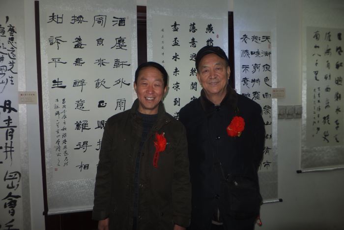冯栋梁与原河北省作家协会常务主席尧山壁先生合影.jpg
